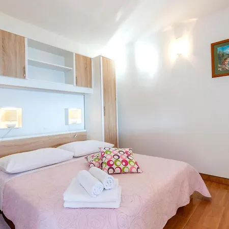 2 Bedroom Gorgeous In * Celina