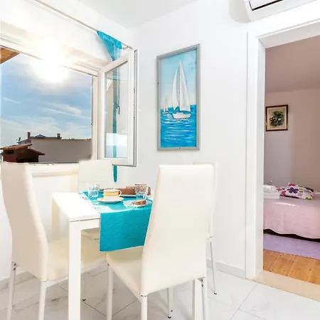 2 Bedroom Gorgeous In Dom wakacyjny Celina